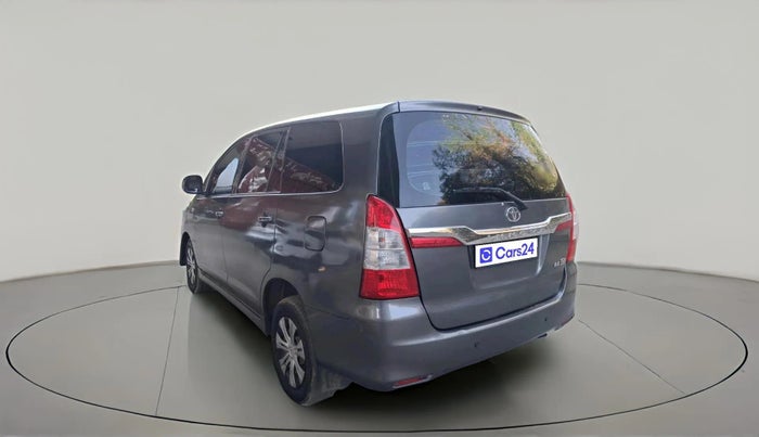 2013 Toyota Innova 2.5 GX 8 STR, Diesel, Manual, 1,77,803 km, exterior