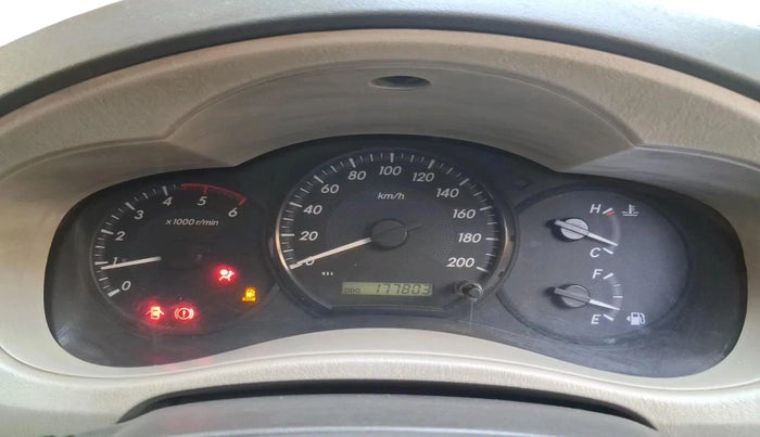 2013 Toyota Innova 2.5 GX 8 STR, Diesel, Manual, 1,77,803 km, interior