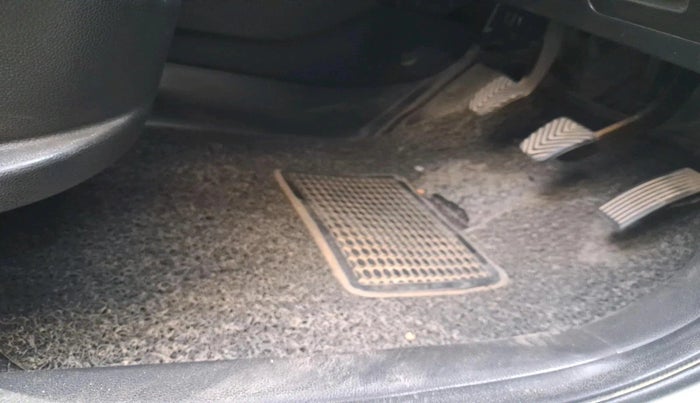 2015 Hyundai Elite i20 ASTA 1.2, CNG, Manual, 1,22,171 km, interior