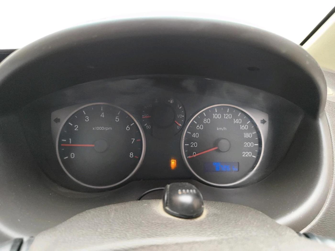2011 Hyundai i20 MAGNA 1.2, Petrol, Manual, 87,261 km, interior