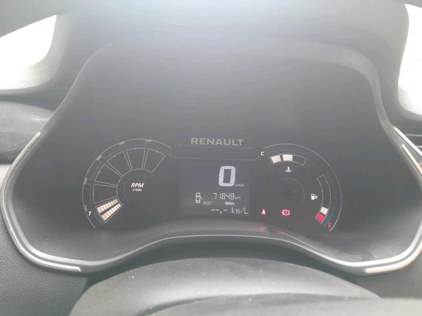 2019 Renault TRIBER RXT, Petrol, Manual, 71,848 km, interior