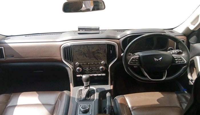 2023 Mahindra SCORPIO-N Z8 DIESEL AT 4WD 7 STR, Diesel, Automatic, 53,657 km, interior