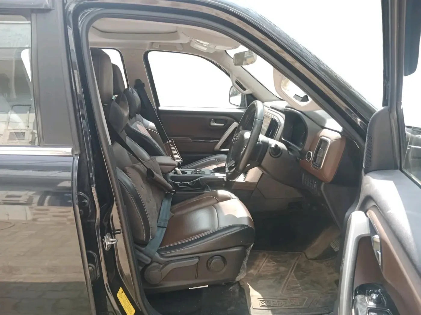 2023 Mahindra SCORPIO-N Z8 DIESEL AT 4WD 7 STR, Diesel, Automatic, 53,657 km, interior