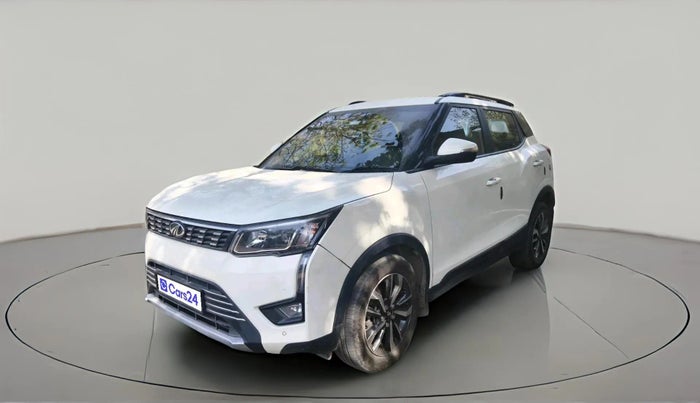 2022 Mahindra XUV300 W8 (O) 1.5 DIESEL, Diesel, Manual, 1,13,330 km, exterior