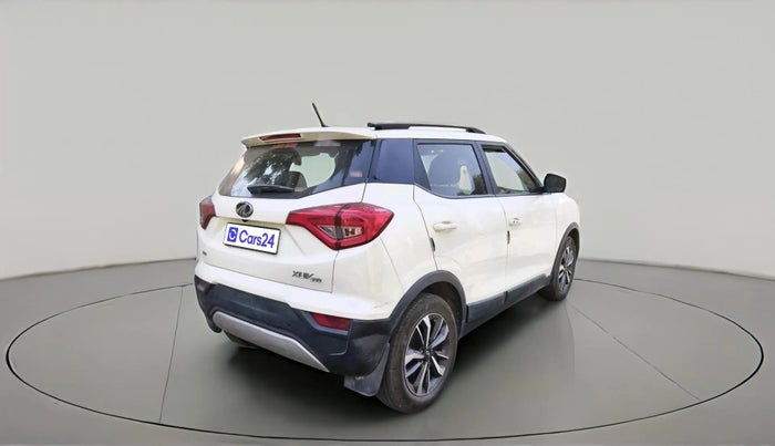 2022 Mahindra XUV300 W8 (O) 1.5 DIESEL, Diesel, Manual, 1,13,330 km, exterior