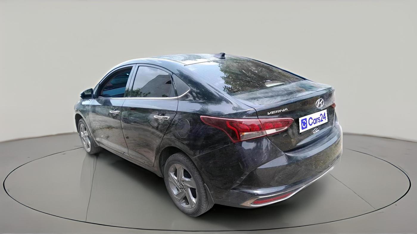 2022 Hyundai Verna SX 1.5 VTVT, Petrol, Manual, 27,443 km, exterior