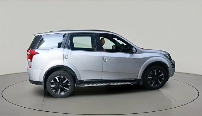 2018 Mahindra XUV500 W11 AT, Diesel, Automatic, 1,34,428 km, exterior