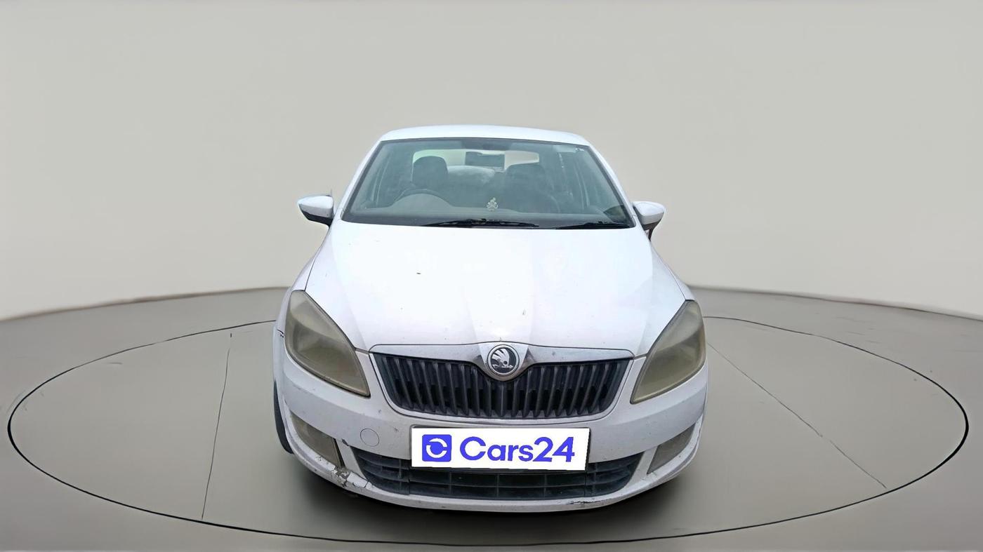 2015 Skoda Rapid 1.5 TDI CR AMBITION PLUS, Diesel, Manual, 2,27,091 km, exterior