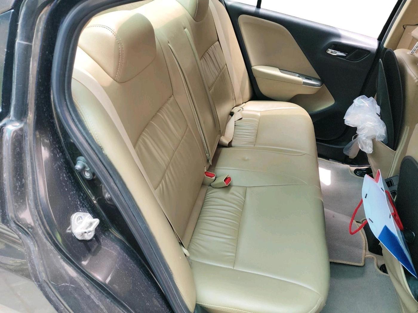 2016 Honda City 1.5L I-VTEC V MT, Petrol, Manual, 44,725 km, interior