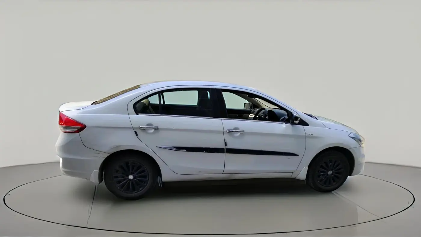 2015 Maruti Ciaz ZXI, CNG, Manual, 1,53,071 km, exterior