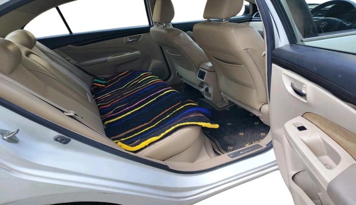 2015 Maruti Ciaz ZXI, CNG, Manual, 1,53,071 km, interior