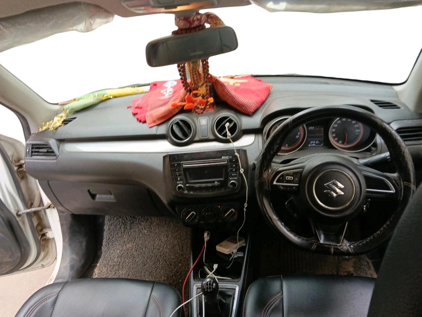 2020 Maruti Swift VXI, Petrol, Manual, 1,04,610 km, interior