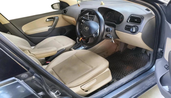 2016 Volkswagen Vento HIGHLINE PETROL AT, Petrol, Automatic, 48,347 km, interior