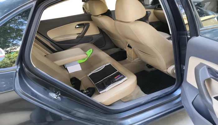 2016 Volkswagen Vento HIGHLINE PETROL AT, Petrol, Automatic, 48,347 km, interior