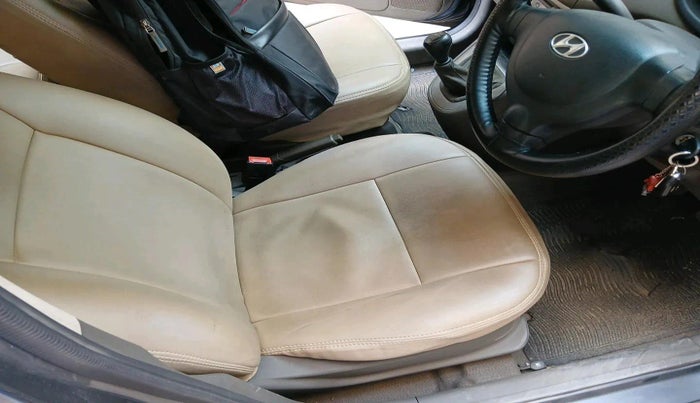 2011 Hyundai i10 MAGNA 1.2, Petrol, Manual, 65,114 km, interior