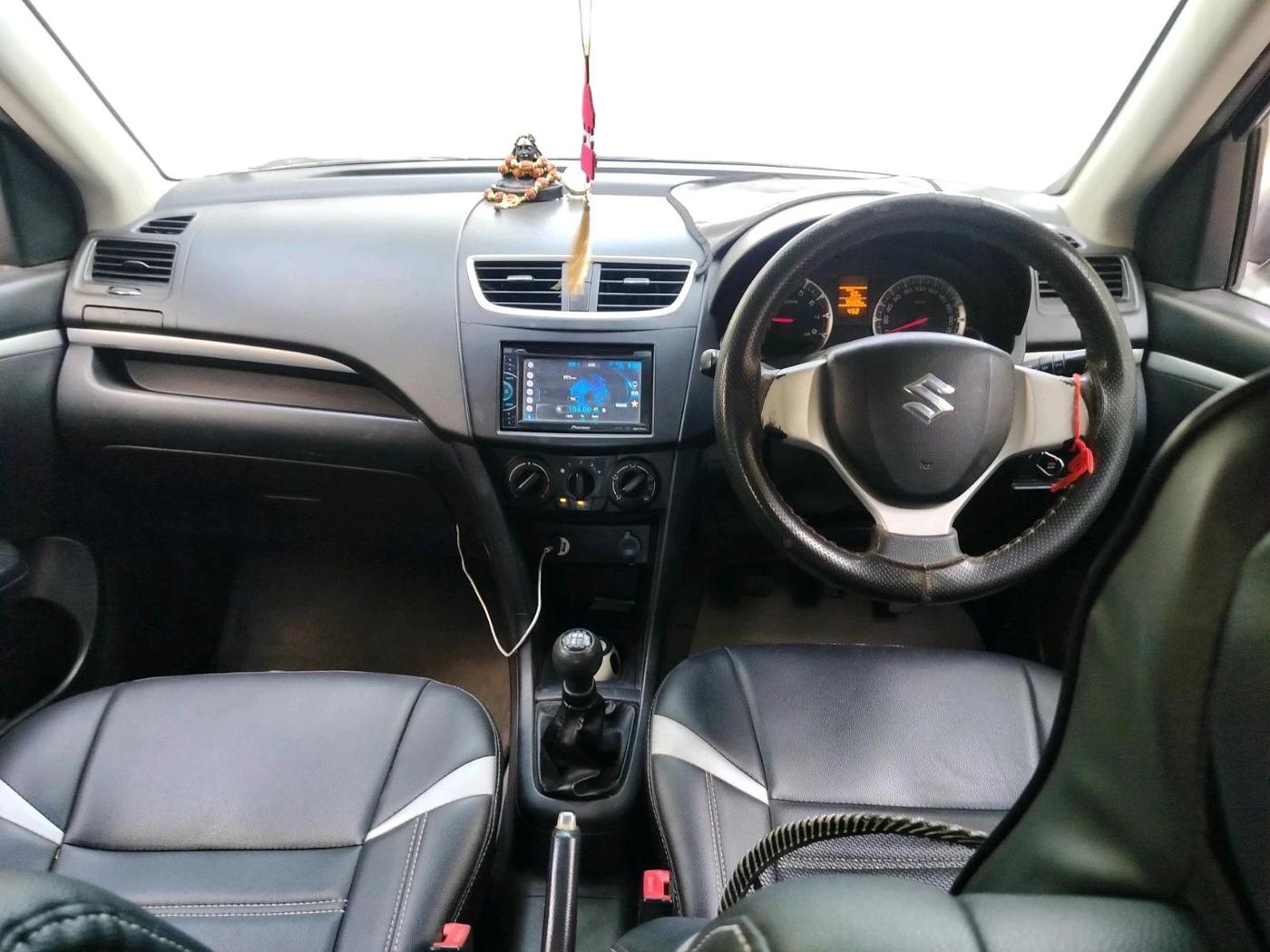 2013 Maruti Swift VXI, Petrol, Manual, 76,689 km, interior