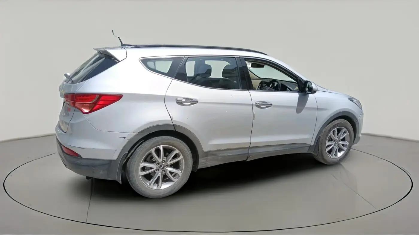2015 Hyundai Santa Fe 2 WD AT, Diesel, Automatic, 1,23,238 km, exterior