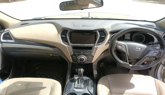 2015 Hyundai Santa Fe 2 WD AT, Diesel, Automatic, 1,23,238 km, interior