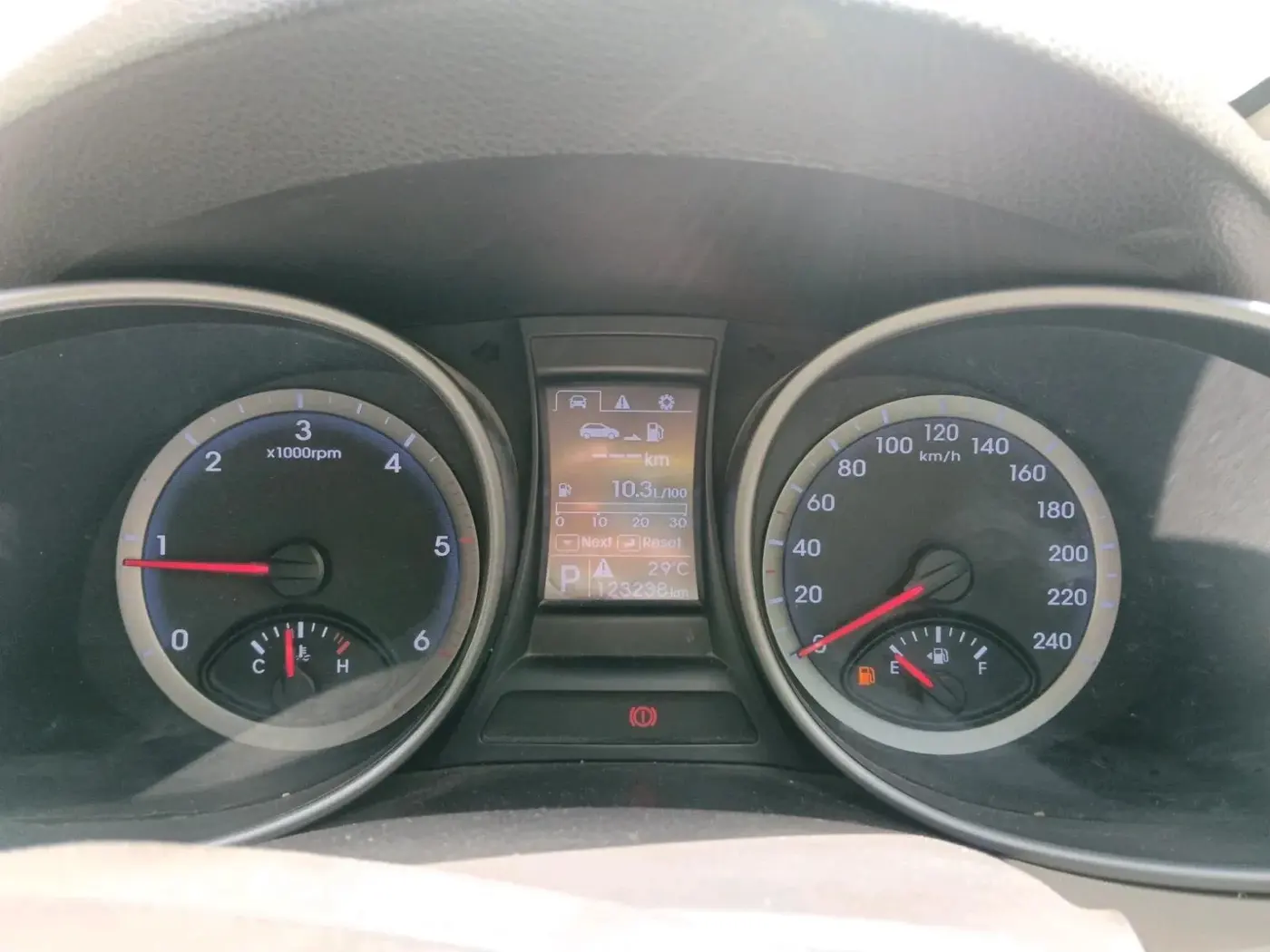 2015 Hyundai Santa Fe 2 WD AT, Diesel, Automatic, 1,23,238 km, interior