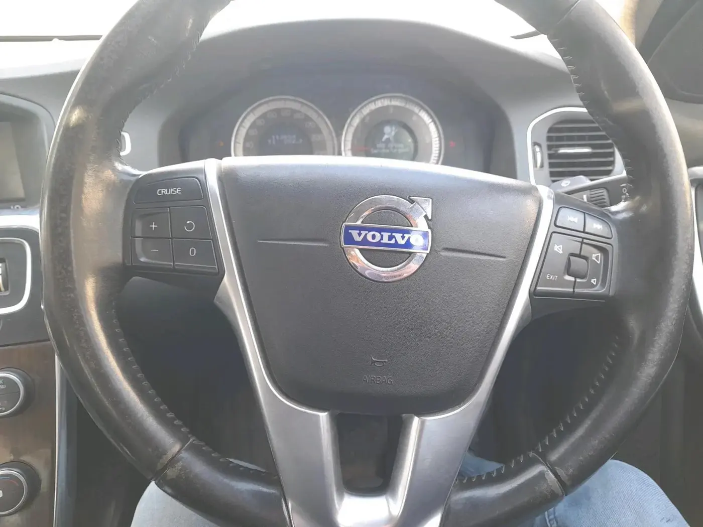 2013 Volvo S60 SUMMUM D4, Diesel, Automatic, 1,13,666 km, interior