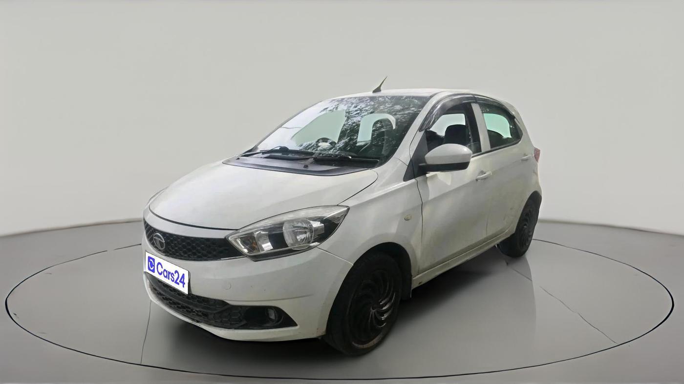 2017 Tata Tiago XT DIESEL, Diesel, Manual, 97,680 km, exterior