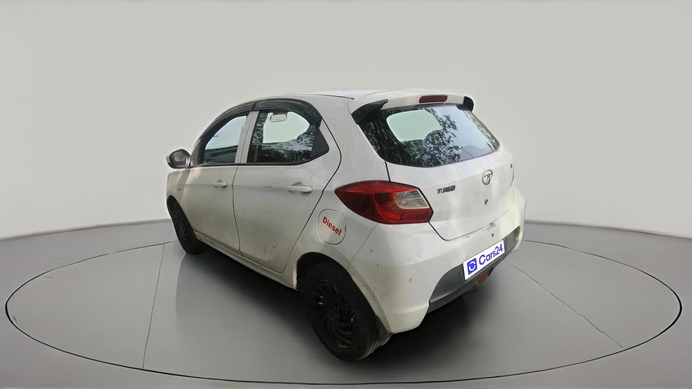 2017 Tata Tiago XT DIESEL, Diesel, Manual, 97,680 km, exterior