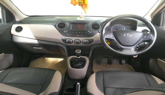 2017 Hyundai Grand i10 SPORTZ 1.2 KAPPA VTVT, CNG, Manual, 88,298 km, interior
