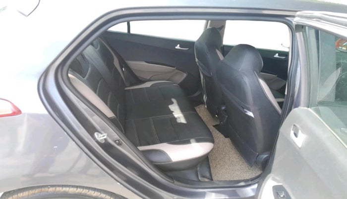 2017 Hyundai Grand i10 SPORTZ 1.2 KAPPA VTVT, CNG, Manual, 88,298 km, interior