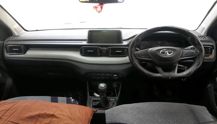 2022 Tata PUNCH ADVENTURE MT, Petrol, Manual, 61,576 km, interior