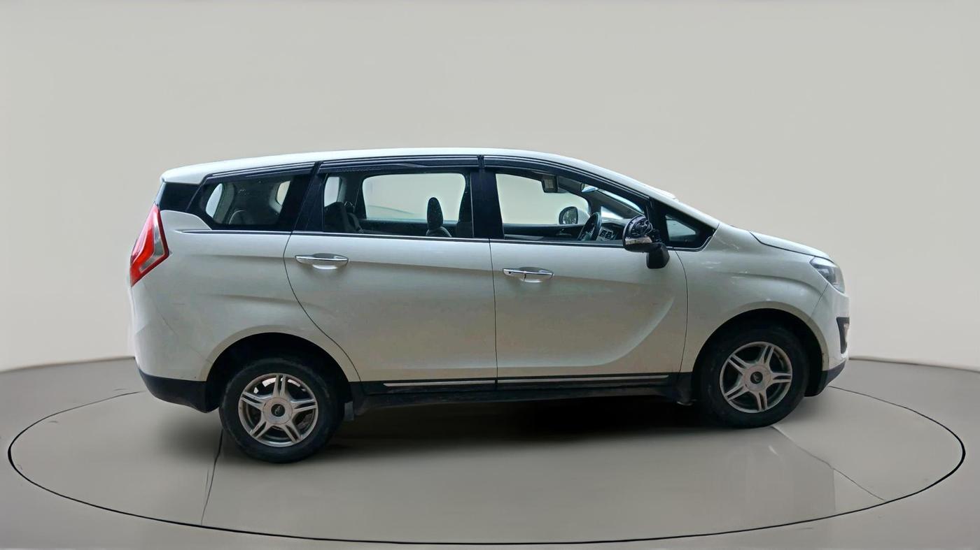 2019 Mahindra MARAZZO M6 8 STR, Diesel, Manual, 90,947 km, exterior