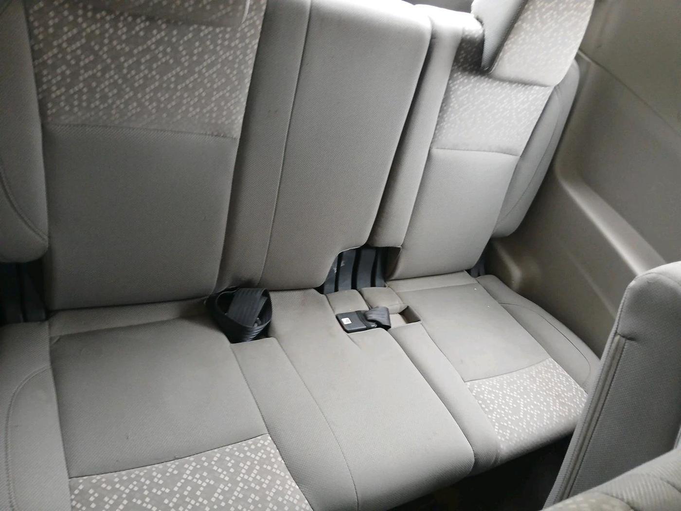 2019 Mahindra MARAZZO M6 8 STR, Diesel, Manual, 90,947 km, interior