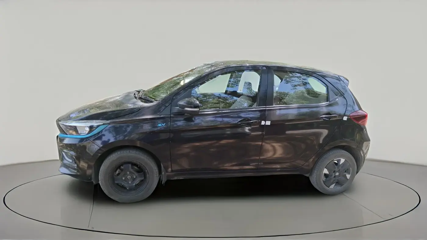 2023 Tata TIAGO EV XZ PLUS TECH LUX LONG RANGE, Electric, Automatic, 78,516 km, exterior