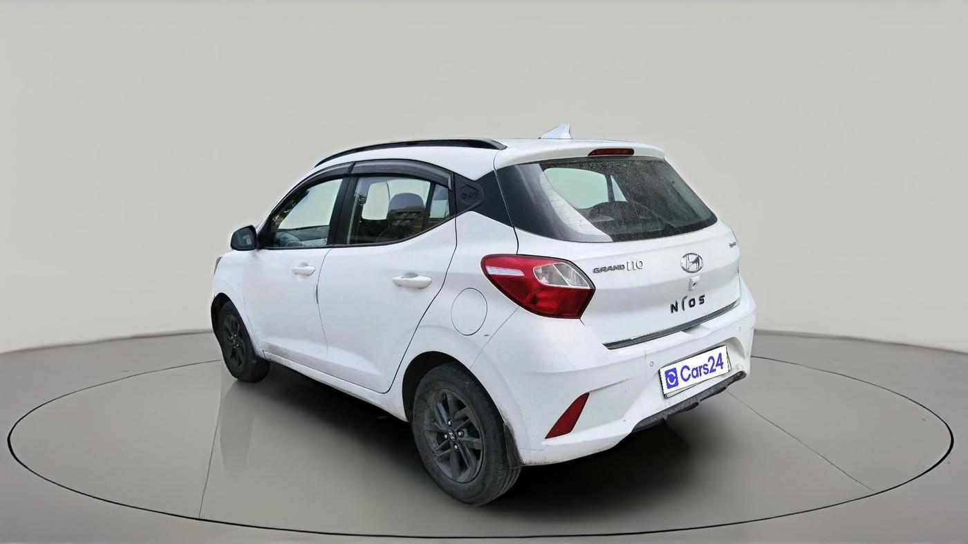 2022 Hyundai GRAND I10 NIOS SPORTZ 1.2 KAPPA VTVT CNG, CNG, Manual, 13,616 km, exterior