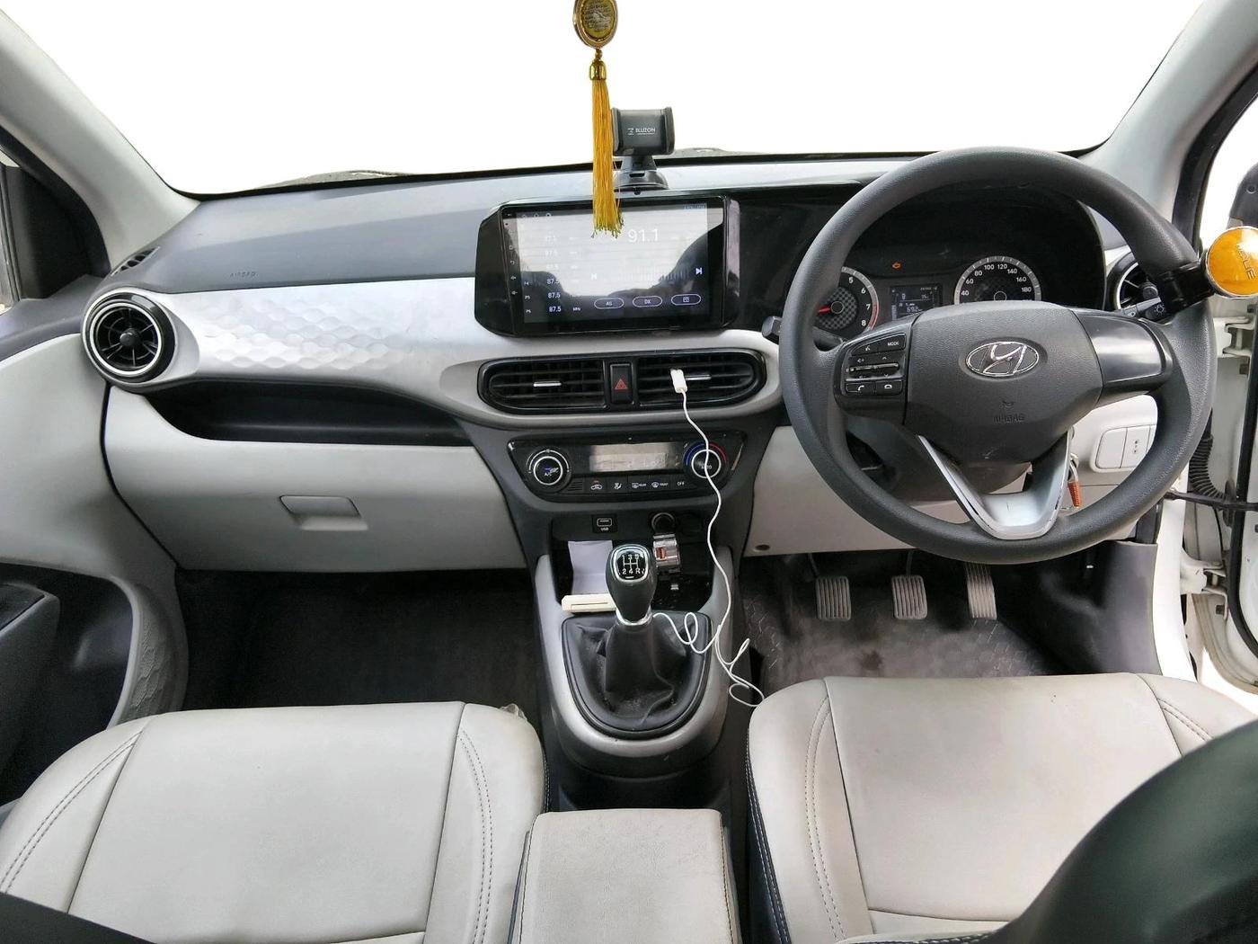 2022 Hyundai GRAND I10 NIOS SPORTZ 1.2 KAPPA VTVT CNG, CNG, Manual, 13,616 km, interior