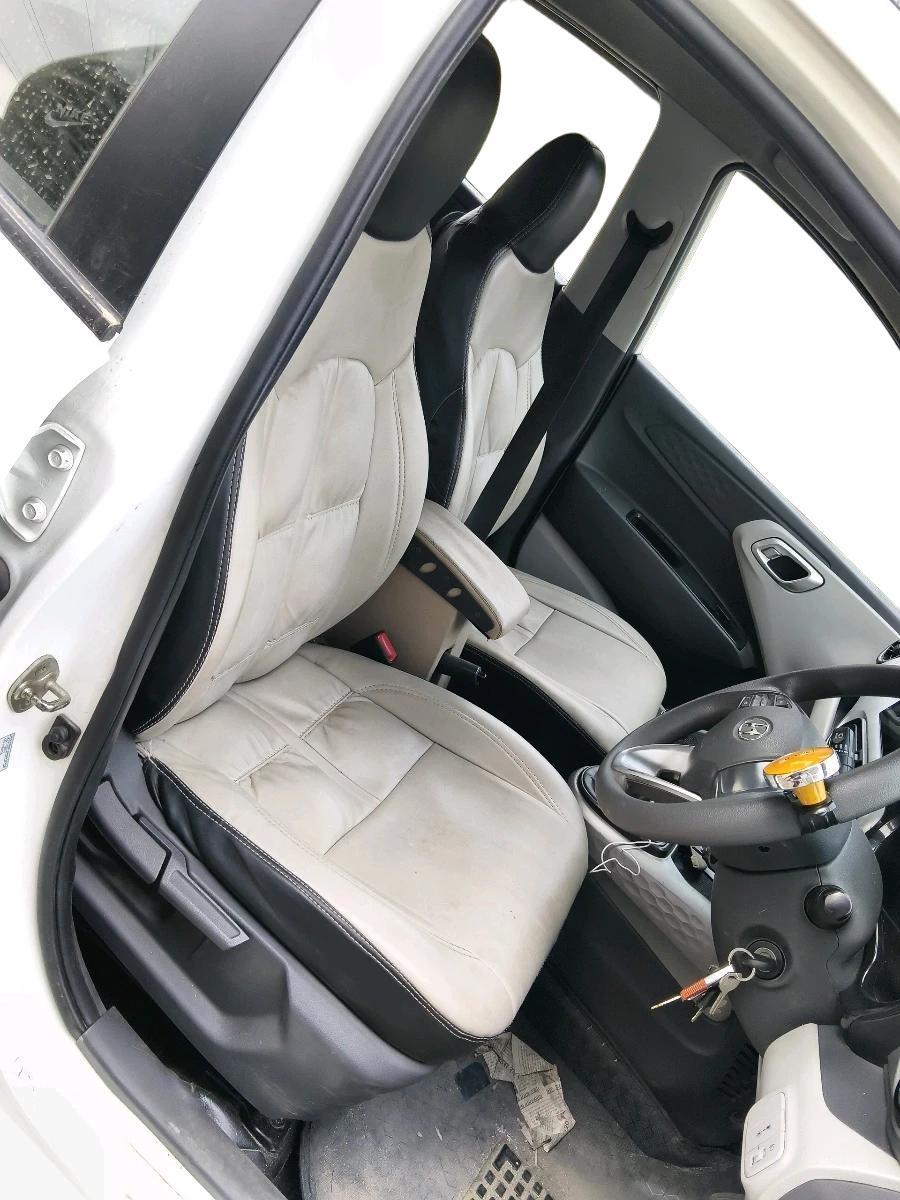 2022 Hyundai GRAND I10 NIOS SPORTZ 1.2 KAPPA VTVT CNG, CNG, Manual, 13,616 km, interior