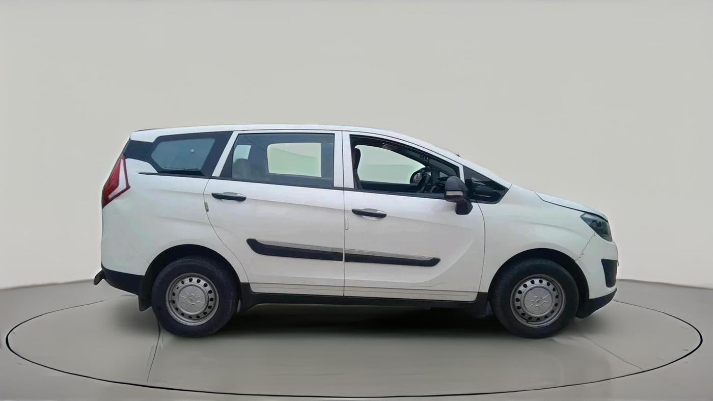 2019 Mahindra MARAZZO M2 8 STR, Diesel, Manual, 2,00,440 km, exterior