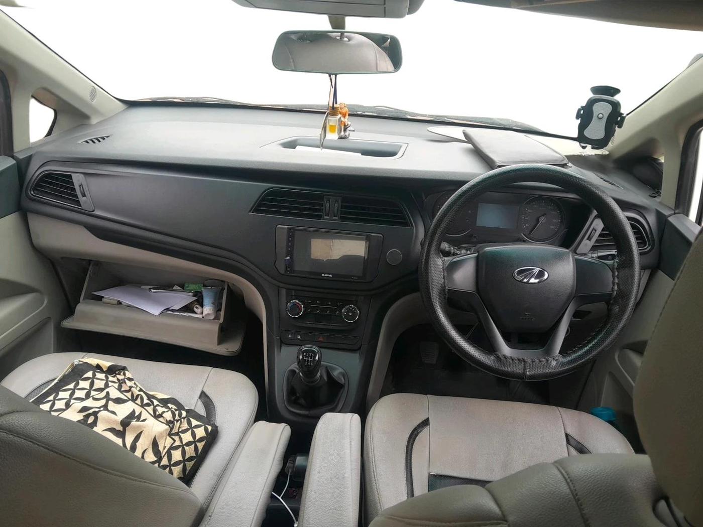 2019 Mahindra MARAZZO M2 8 STR, Diesel, Manual, 2,00,440 km, interior