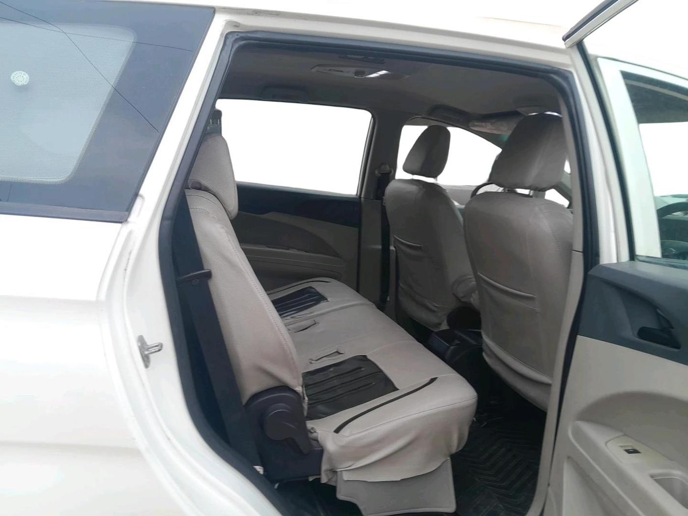 2019 Mahindra MARAZZO M2 8 STR, Diesel, Manual, 2,00,440 km, interior