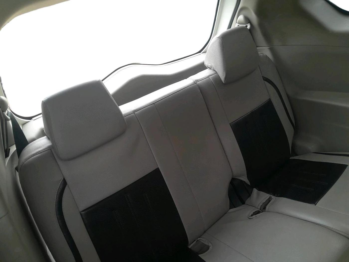 2019 Mahindra MARAZZO M2 8 STR, Diesel, Manual, 2,00,440 km, interior