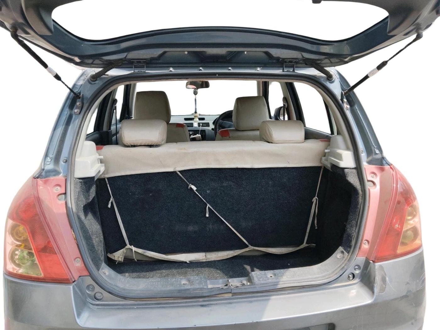 2011 Maruti Swift VXI, Petrol, Manual, 97,110 km, exterior