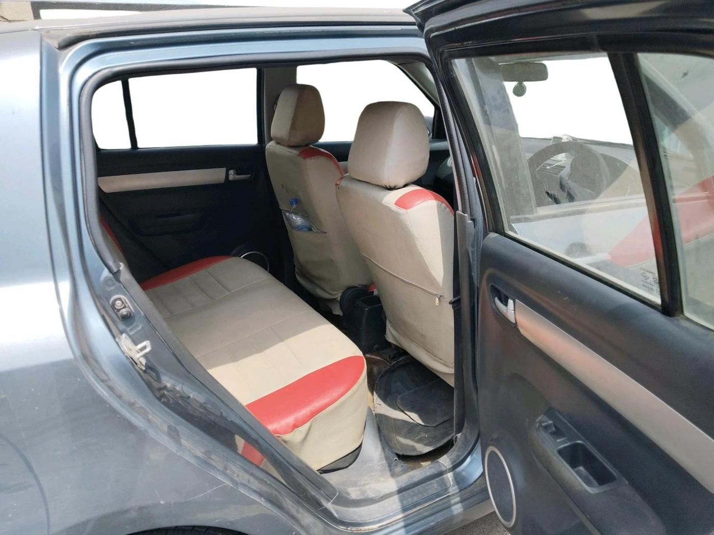 2011 Maruti Swift VXI, Petrol, Manual, 97,110 km, interior