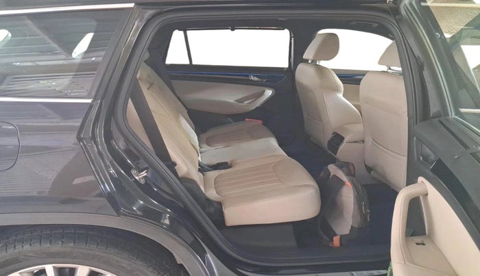 2022 Skoda Kodiaq L&K, Petrol, Automatic, 31,840 km, interior