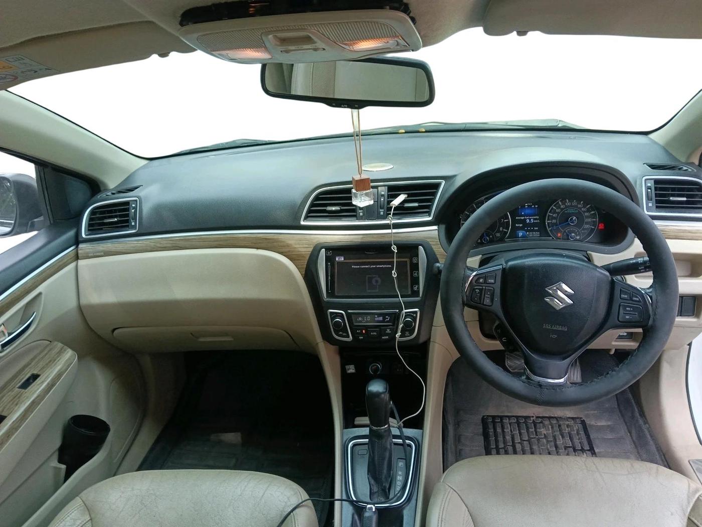 2020 Maruti Ciaz ALPHA  AT 1.5 SHVS PETROL, Petrol, Automatic, 1,05,109 km, interior