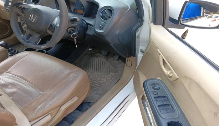 2015 Honda Amaze 1.2L I-VTEC S, Petrol, Manual, 89,900 km, interior