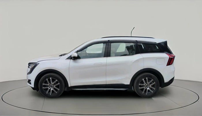 2022 Mahindra XUV700 AX 7 D MT 7 STR, Diesel, Manual, 1,12,274 km, exterior