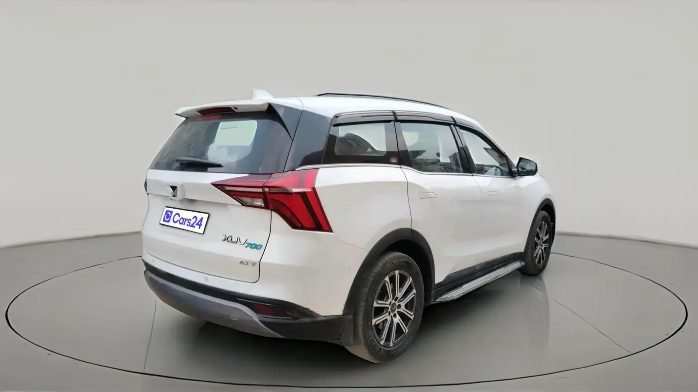 2022 Mahindra XUV700 AX 7 D MT 7 STR, Diesel, Manual, 1,12,274 km, exterior