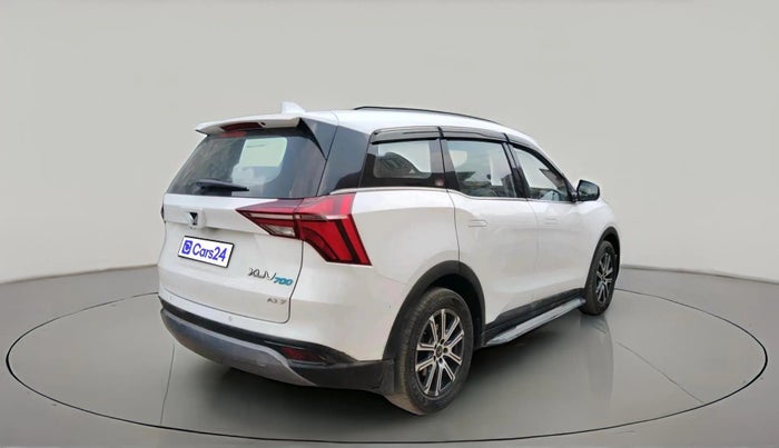 2022 Mahindra XUV700 AX 7 D MT 7 STR, Diesel, Manual, 1,12,274 km, exterior