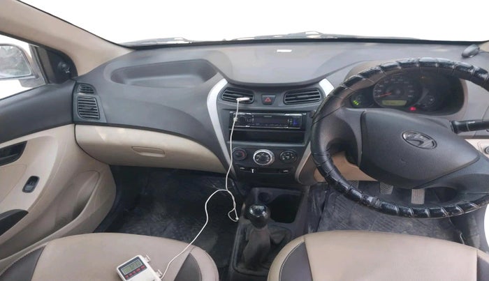 2018 Hyundai Eon ERA +, CNG, Manual, 92,766 km, interior