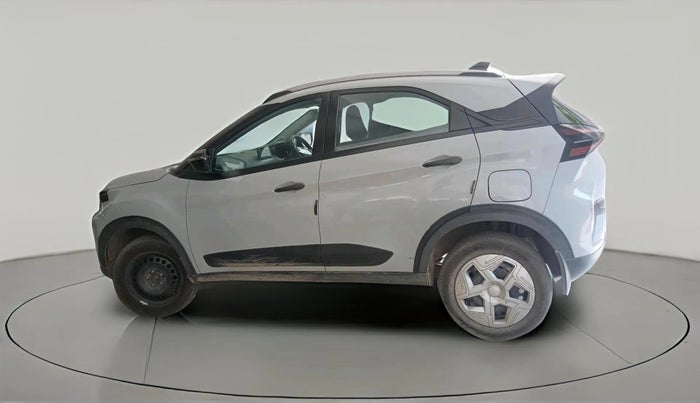 2024 Tata NEXON PURE SUNROOF 1.5 DIESEL, Diesel, Manual, 62,094 km, exterior
