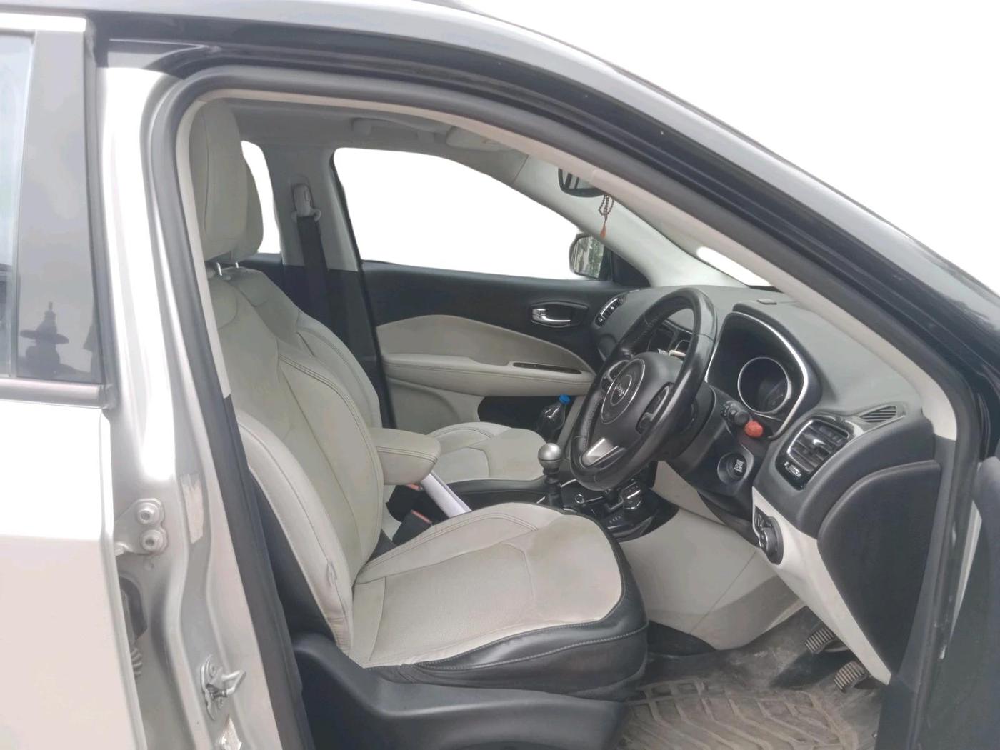 2018 Jeep Compass LIMITED PLUS DIESEL 4X4, Diesel, Manual, 87,911 km, interior